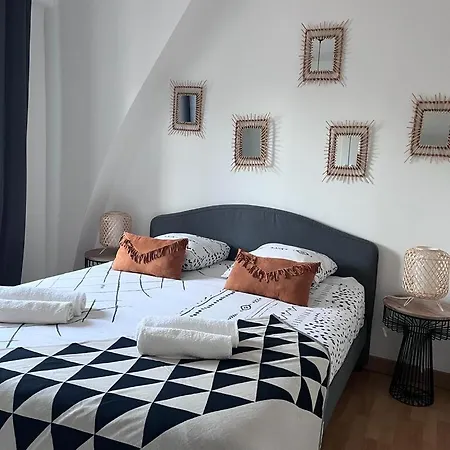 Grande Maison Pecheur. Centre Trouville-sur-Mer